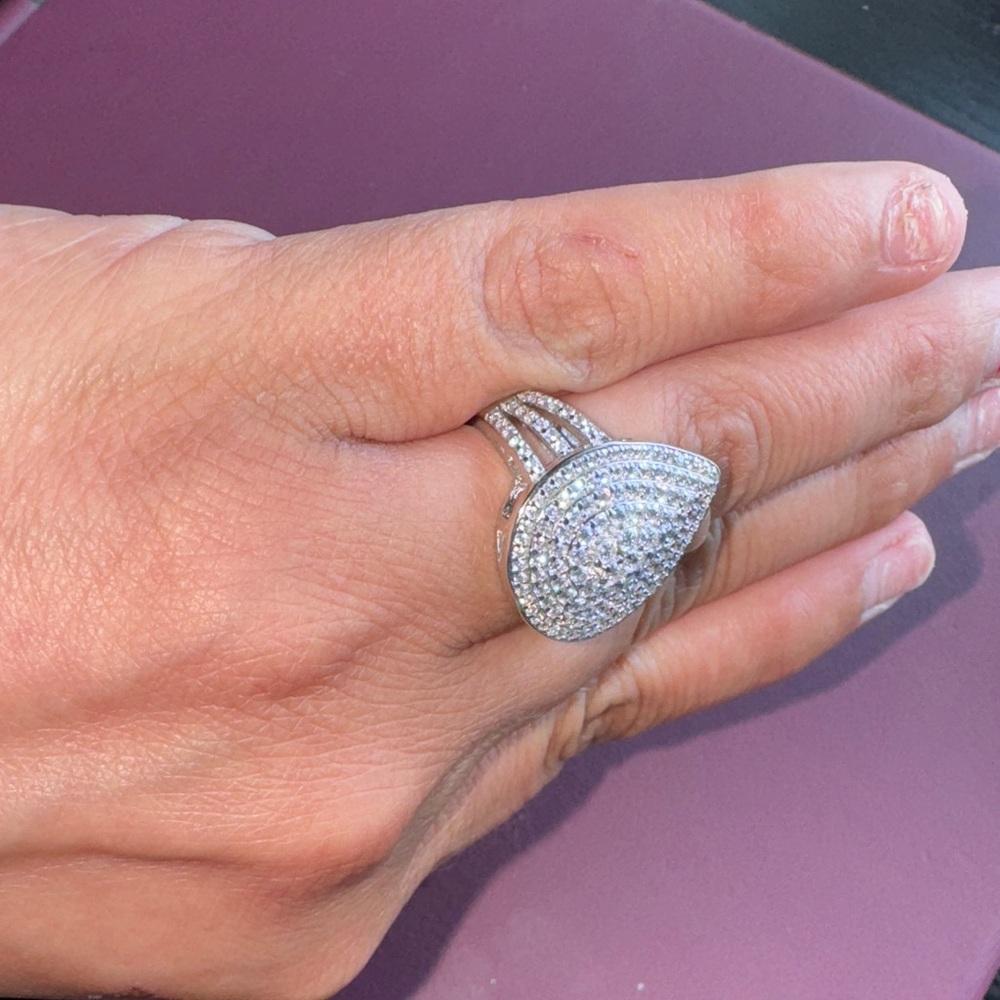 Elegant Silver Teardrop Ring 925 - Picture 5 of 6